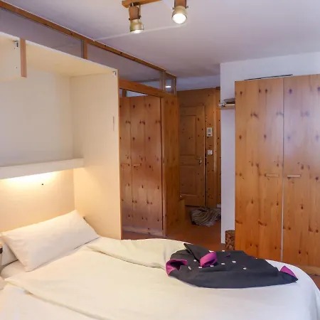 Chesa Maurus A12 By Interhome Lägenhet