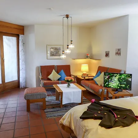 Chesa Maurus A12 By Interhome Lägenhet *